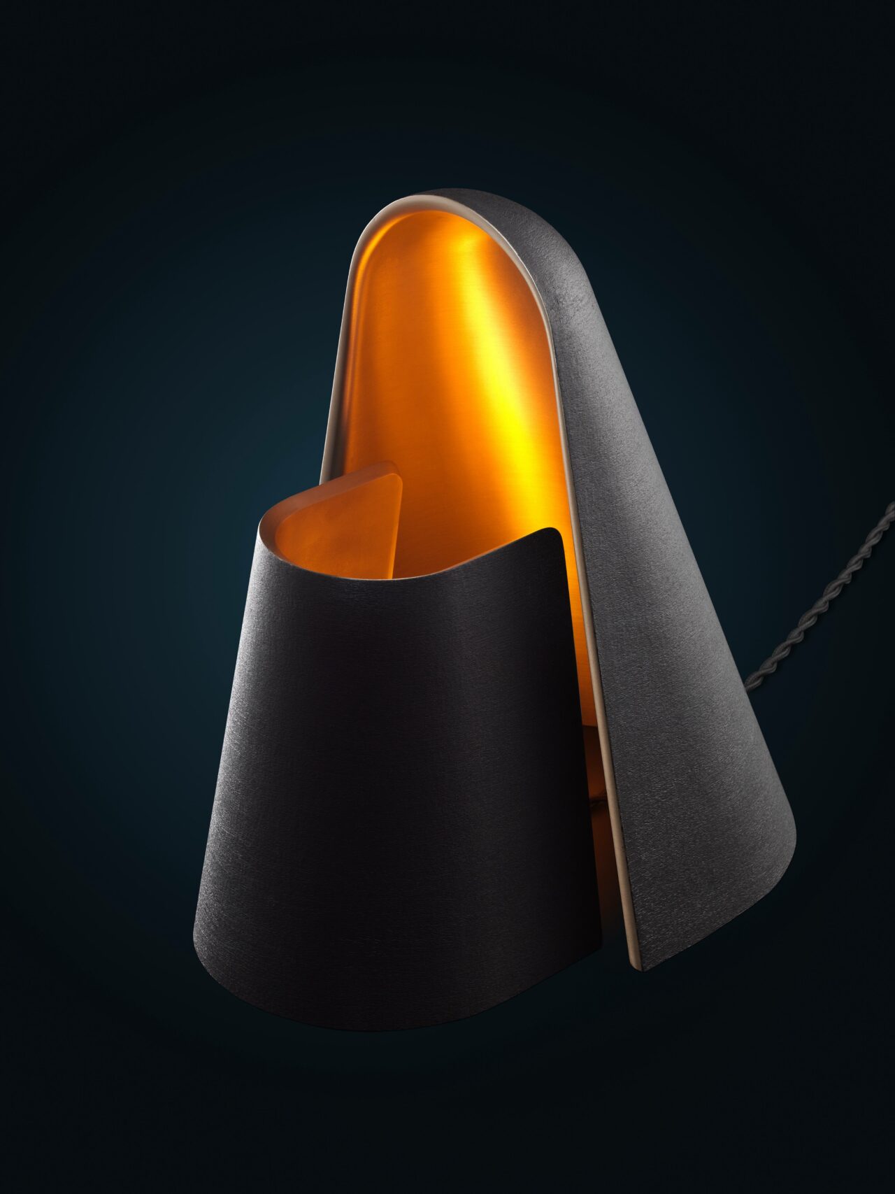 realisation bronze fonderie lampe desisgn eliott bulle yann louyassou