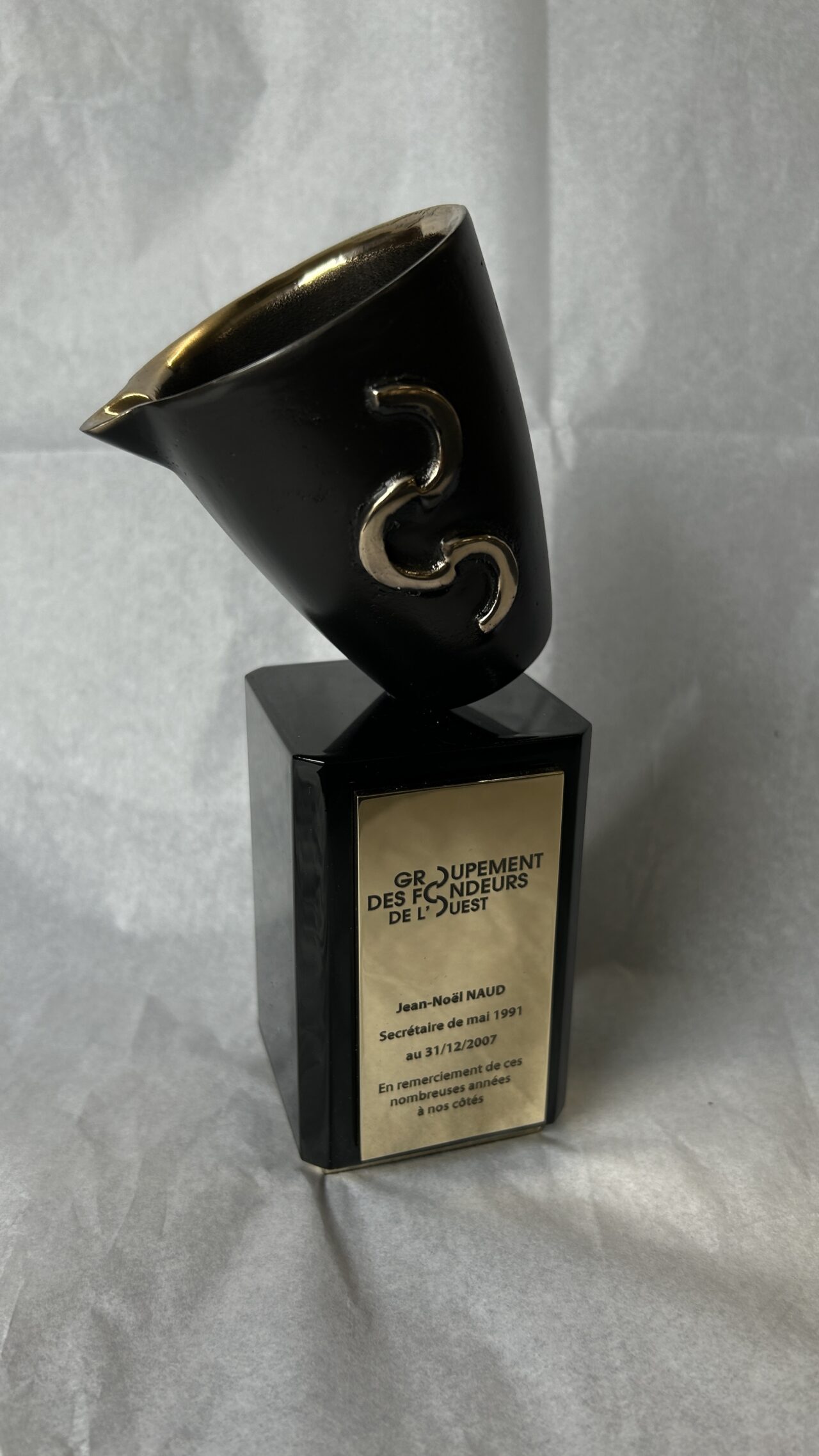 Trophee creuset bronze