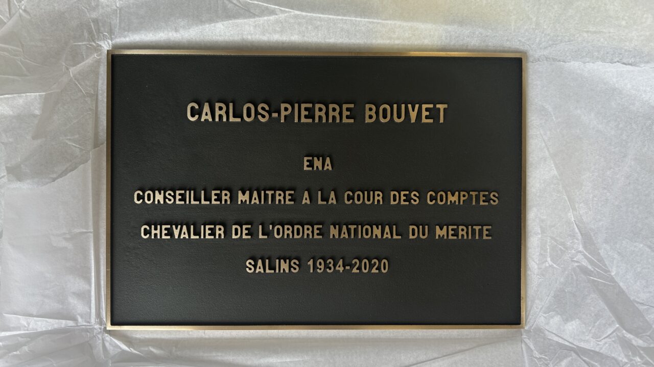 fabrication plaque funeraire souvenir